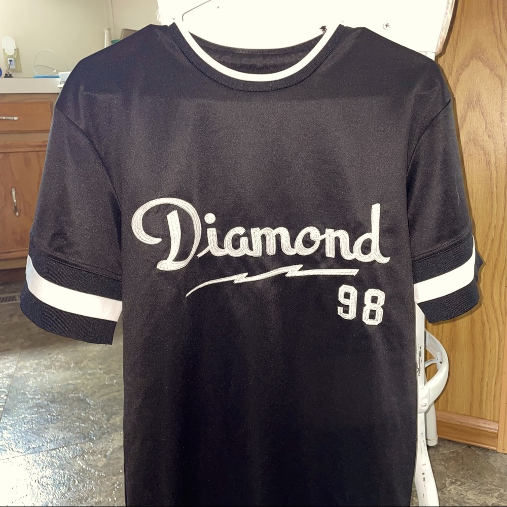 Men’s small Diamond brand jersey